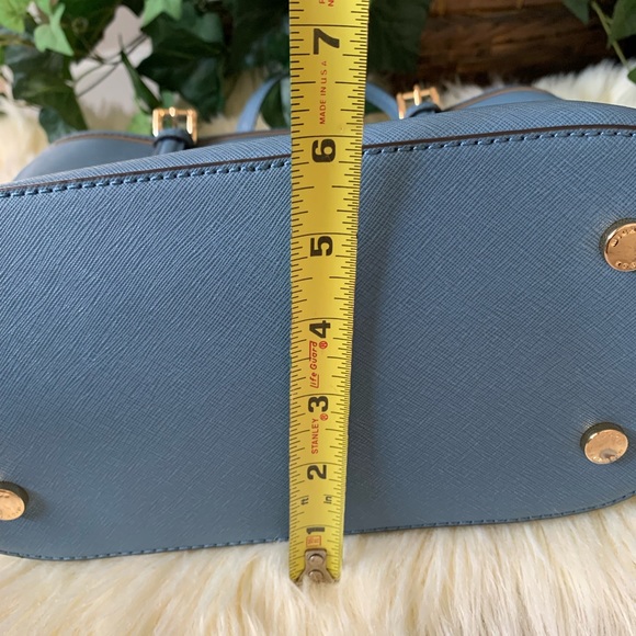 Michael Kors Jet Set Saffiano Medium Leather Tote Bag - Picture 10 of 13